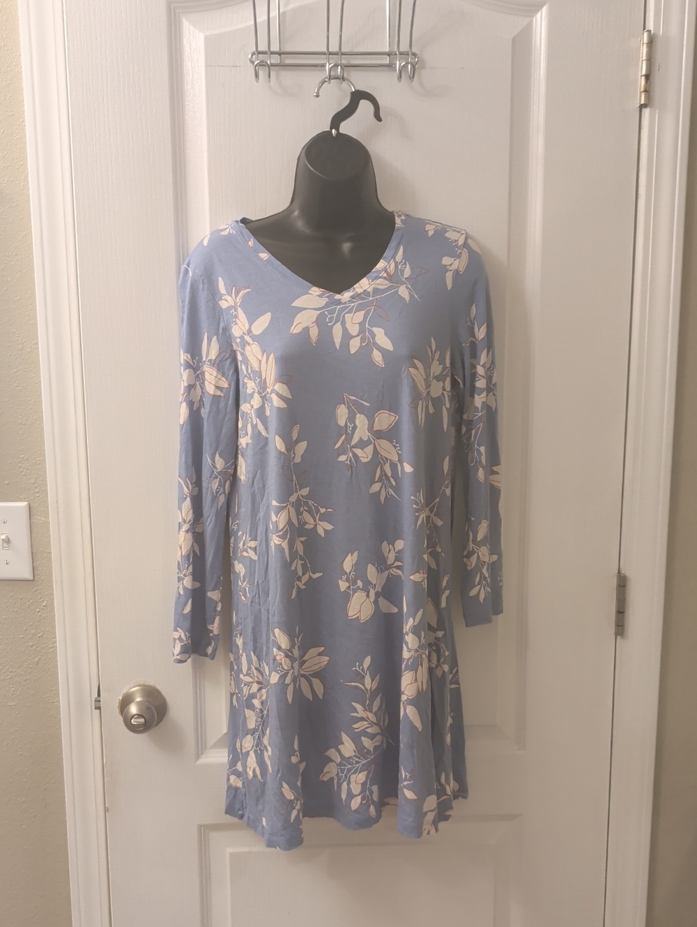 Hanro Pearly Flowers Tencel And Cotton Nightgown - Size Small